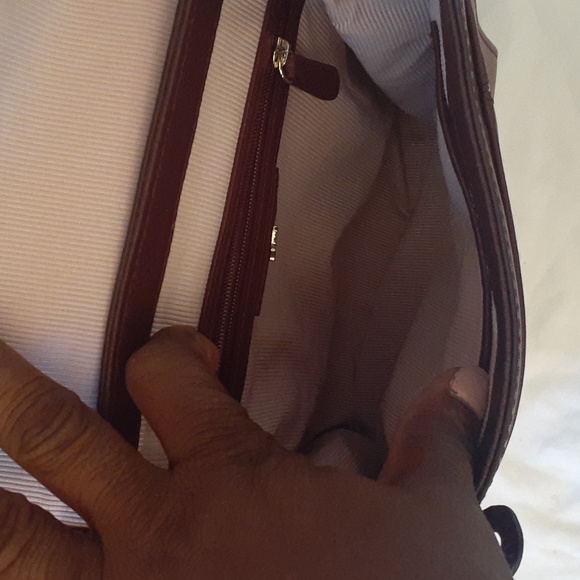 Radley crossbody purse - Picture 6 of 12